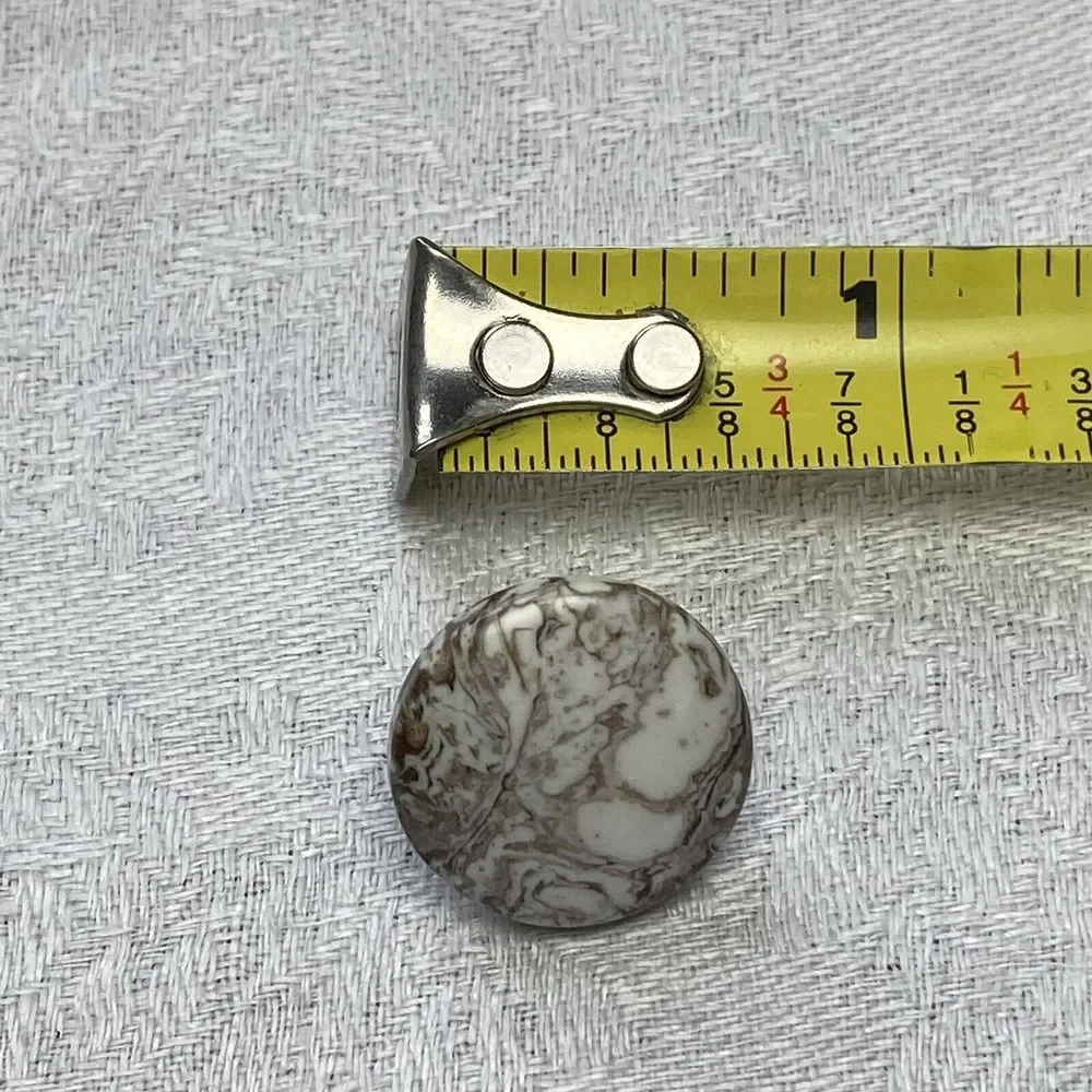 Unbranded round acrylic
